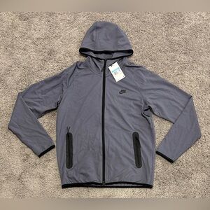 Nike Tech Lightweight Full Zip Carbon Gray Jacket FD4501-003 Mens Size Medium